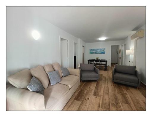 Apartamento - Wifi Free - Piscina - 50 M Playa 살루 외부 사진